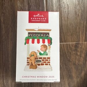 2025 Hallmark Keepsake Pizzeria Ornament with Green and Red Accents